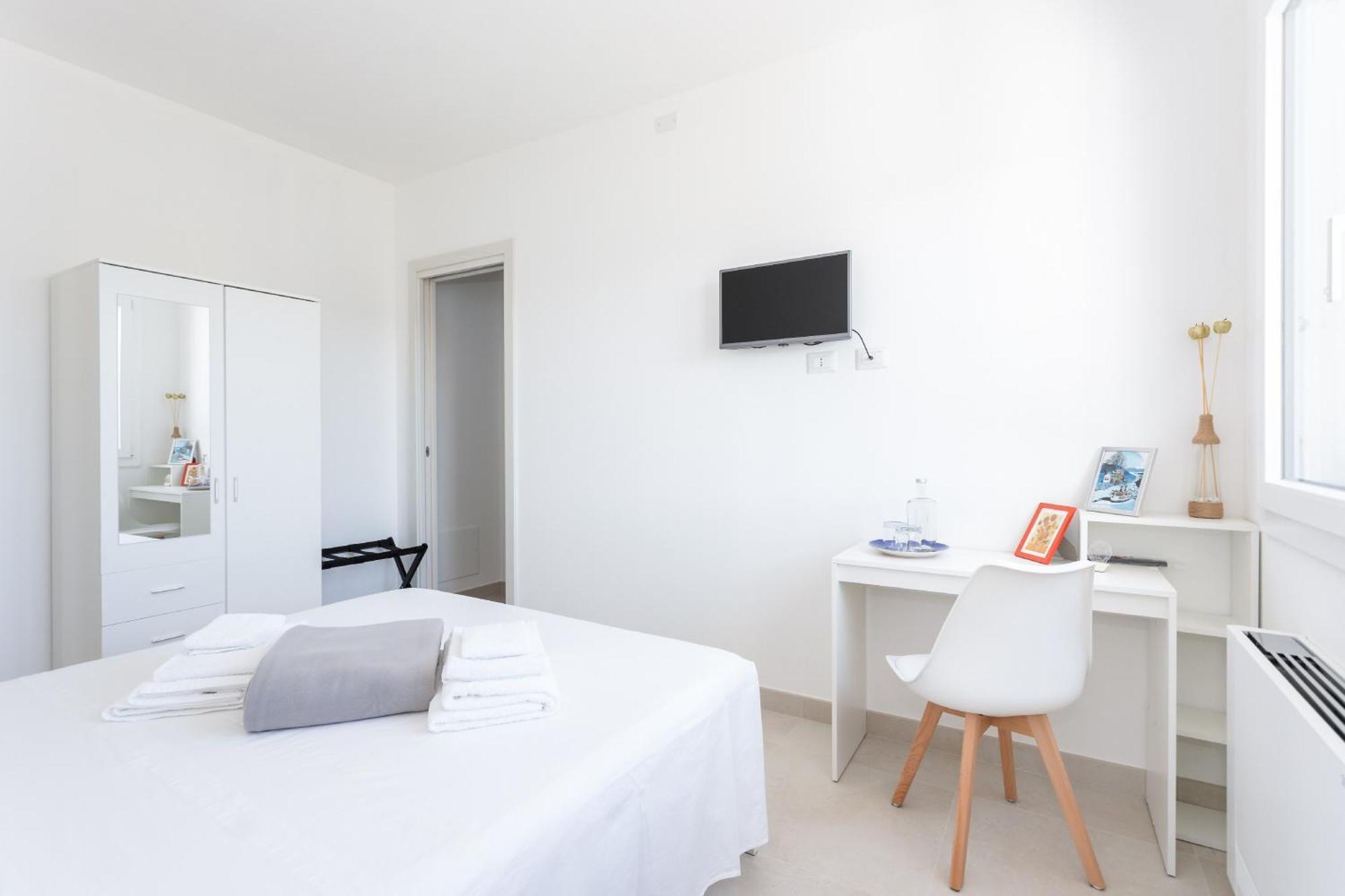 Villa Greca Holiday Rooms Sant Isidoro  المظهر الخارجي الصورة